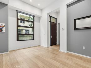 133 The Promenade N 118, Long Beach CA 90802