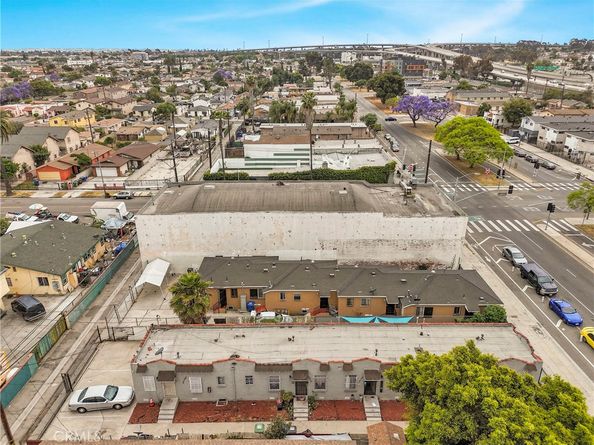 10714 S Broadway, Los Angeles CA 90061