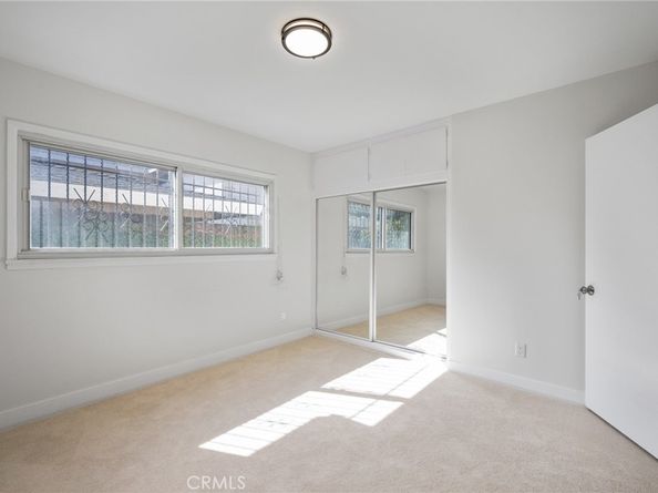 10525 S 8th Avenue, Inglewood CA 90303