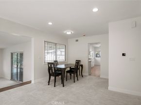 10525 S 8th Avenue, Inglewood CA 90303