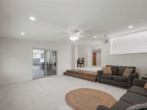10525 S 8th Avenue, Inglewood CA 90303