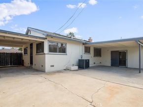 10525 S 8th Avenue, Inglewood CA 90303