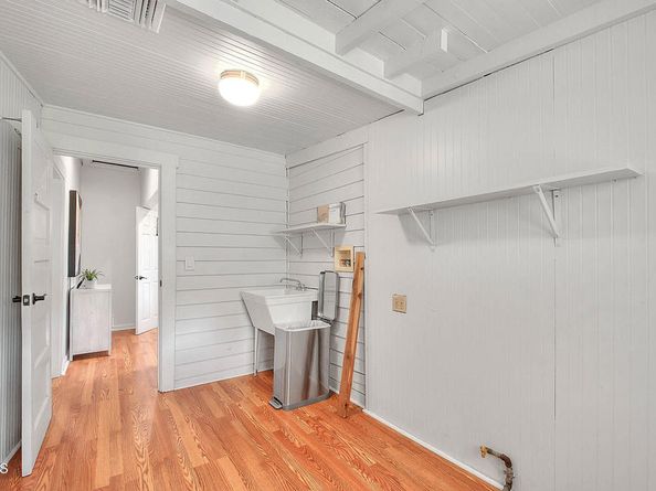 2117 N Madison Avenue, Altadena CA 91001