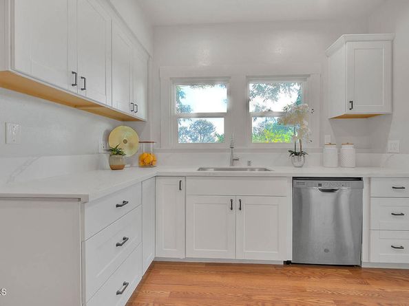 2117 N Madison Avenue, Altadena CA 91001