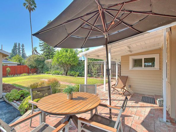 2117 N Madison Avenue, Altadena CA 91001