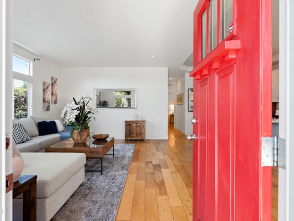 2653 W Avenue 35, Los Angeles CA 90065