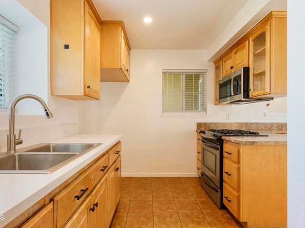 10420 Adel Way, Whittier CA 90604