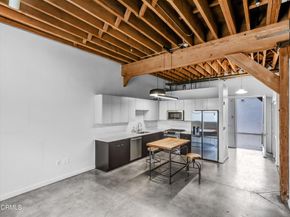 527 Molino Street 110, Los Angeles CA 90013