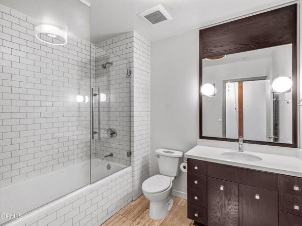 527 Molino Street 110, Los Angeles CA 90013