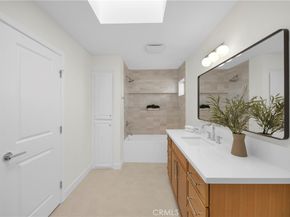 2707 Mathews Avenue A, Redondo Beach CA 90278