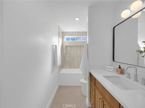 2707 Mathews Avenue A, Redondo Beach CA 90278