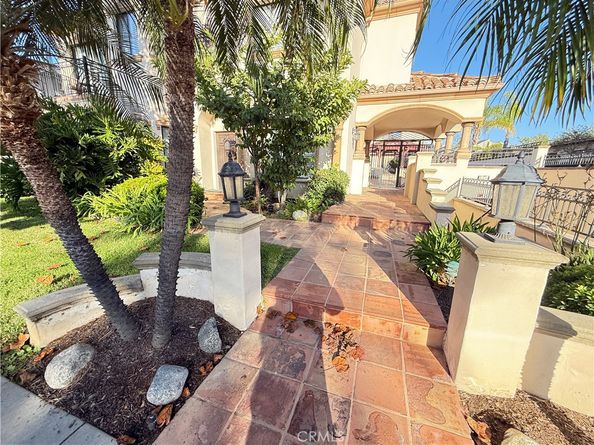 856 S Marengo 7, Pasadena CA 91106