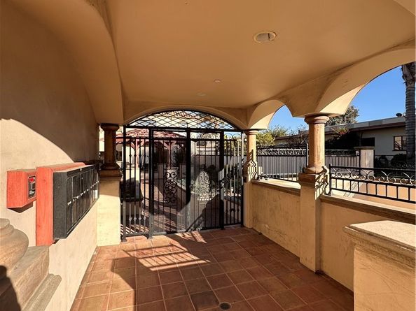 856 S Marengo 7, Pasadena CA 91106