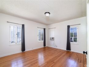 1036 S Citrus Avenue, Los Angeles CA 90019