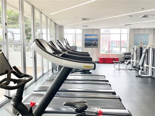 1050 S Grand Avenue 2003, Los Angeles CA 90015