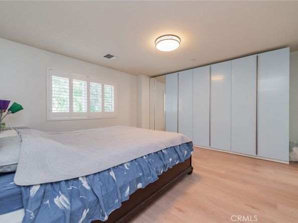 819 W Duarte Road, Monrovia CA 91016