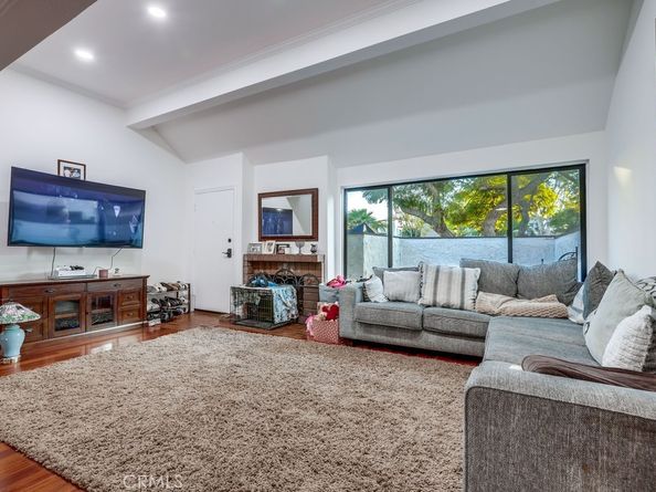 9678 Walker Court, Cypress CA 90630