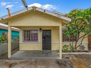 11513 S San Pedro, Los Angeles CA 90061