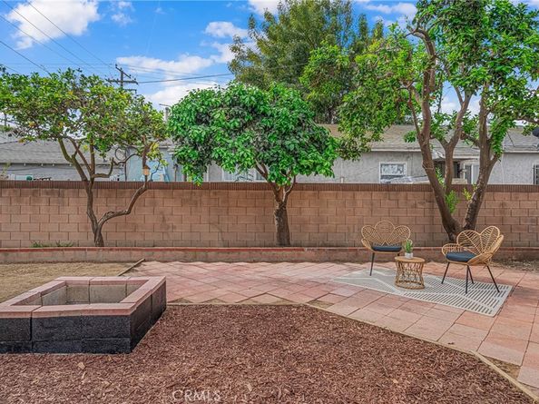 6010 Linden Avenue, Long Beach CA 90805