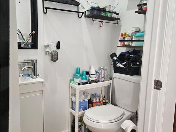 1722 W 60th Place, Los Angeles CA 90047