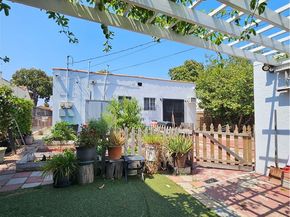 1722 W 60th Place, Los Angeles CA 90047