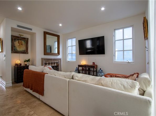 407 1/2 Goldenrod, Corona Del Mar CA 92625