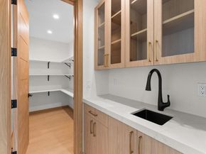 2672 Roosevelt Street, Carlsbad CA 92008