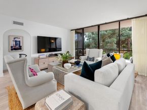 2500 Torrey Pines Rd 201, La Jolla CA 92037