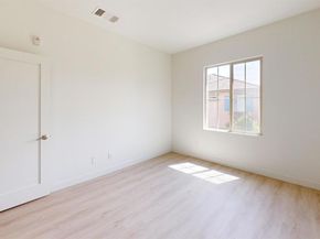 10710 Canyon Grove Trail 31, San Diego CA 92130