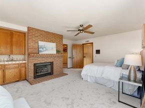 2646 Unicornio St, Carlsbad CA 92009