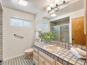 2646 Unicornio St, Carlsbad CA 92009
