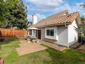 816 Lochwood Place, Escondido CA 92026