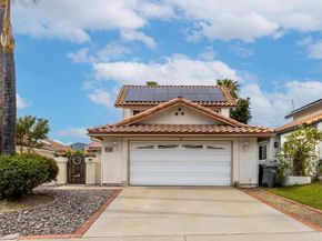 816 Lochwood Place, Escondido CA 92026