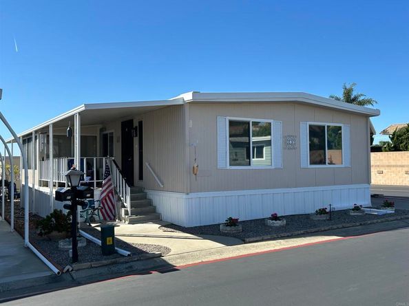 1506 Oak Drive 22, Vista CA 92084