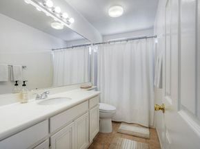 6890 Camino De Amigos, Carlsbad CA 92009