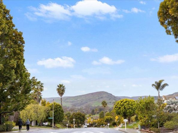 656 Roja Street, Oceanside CA 92057