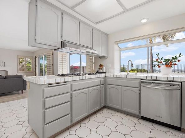 3758 Scenic Way, Oceanside CA 92056