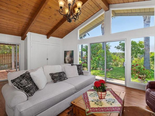 5448 Noah Way, San Diego CA 92117