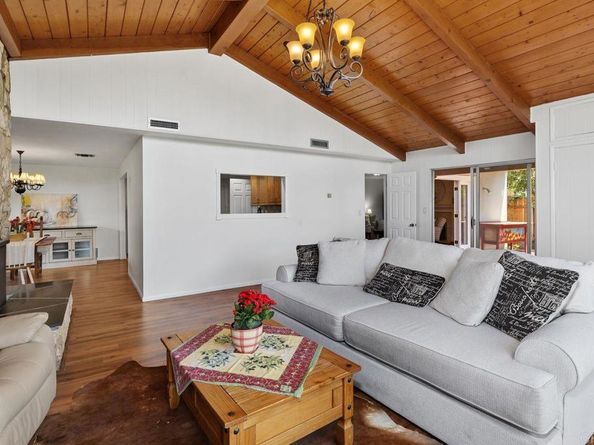5448 Noah Way, San Diego CA 92117