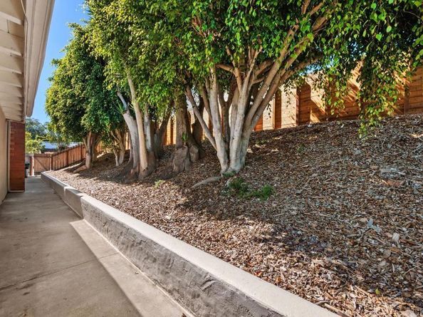 2490 Pinewood Street, Del Mar CA 92014