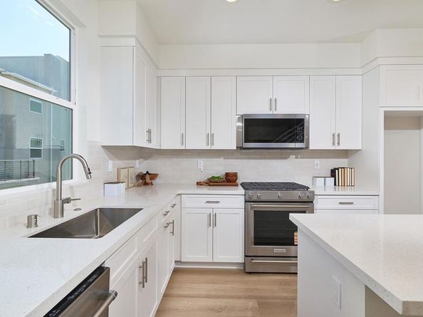 13905 Martel Way, Mira Mesa CA 92126
