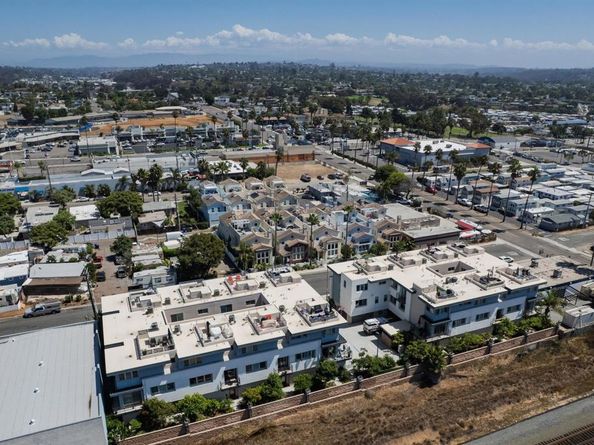 1125 S Cleveland Street 103, Oceanside CA 92054