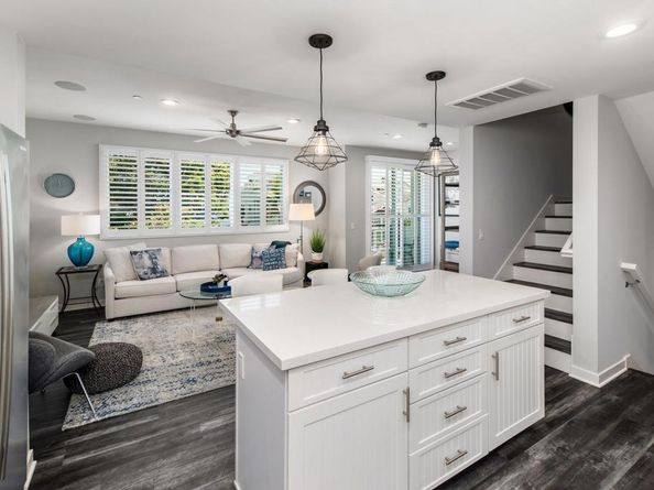 1125 S Cleveland Street 103, Oceanside CA 92054