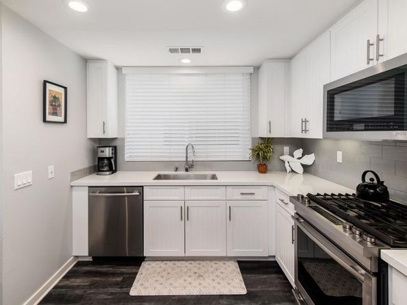 1125 S Cleveland Street 103, Oceanside CA 92054