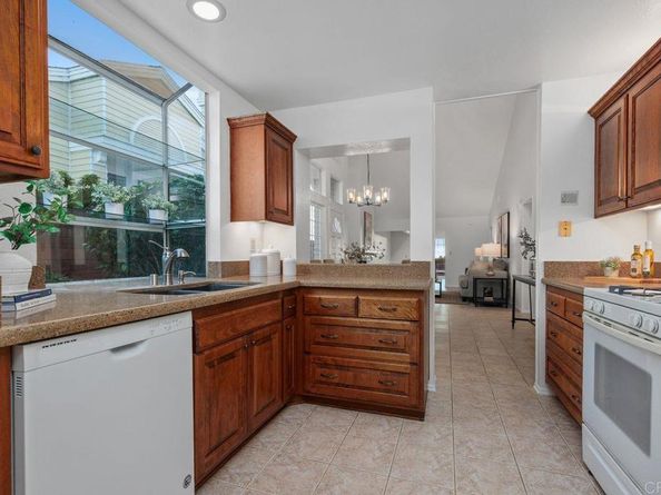 7219 Linden, Carlsbad CA 92011