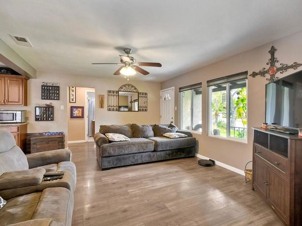 118 W 11th Avenue, Escondido CA 92025