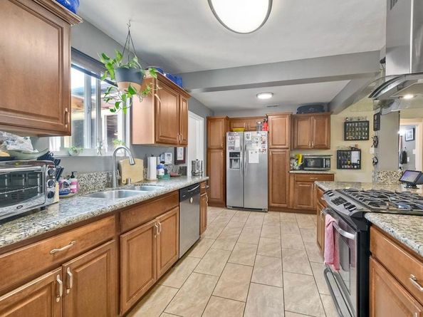 118 W 11th Avenue, Escondido CA 92025
