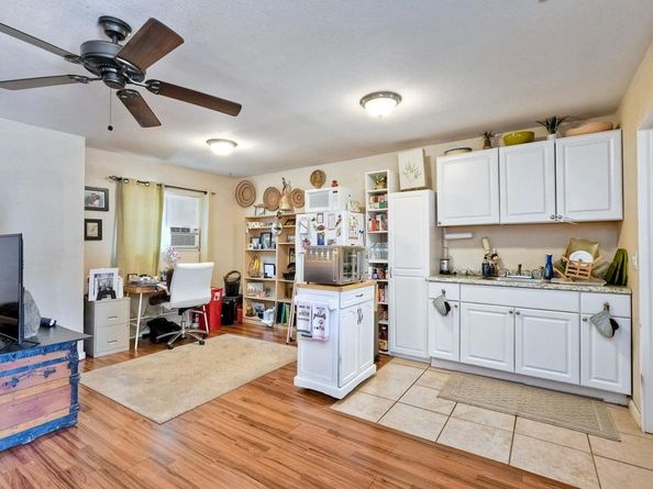 118 W 11th Avenue, Escondido CA 92025