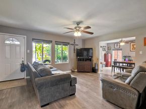 118 W 11th Avenue, Escondido CA 92025