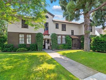 1005 Adella Ave